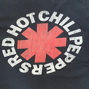 【Red Hot Chili Peppers】レッチリ バンドTシャツ ロゴ XL ワイドサイズ US古着 アメリカ古着