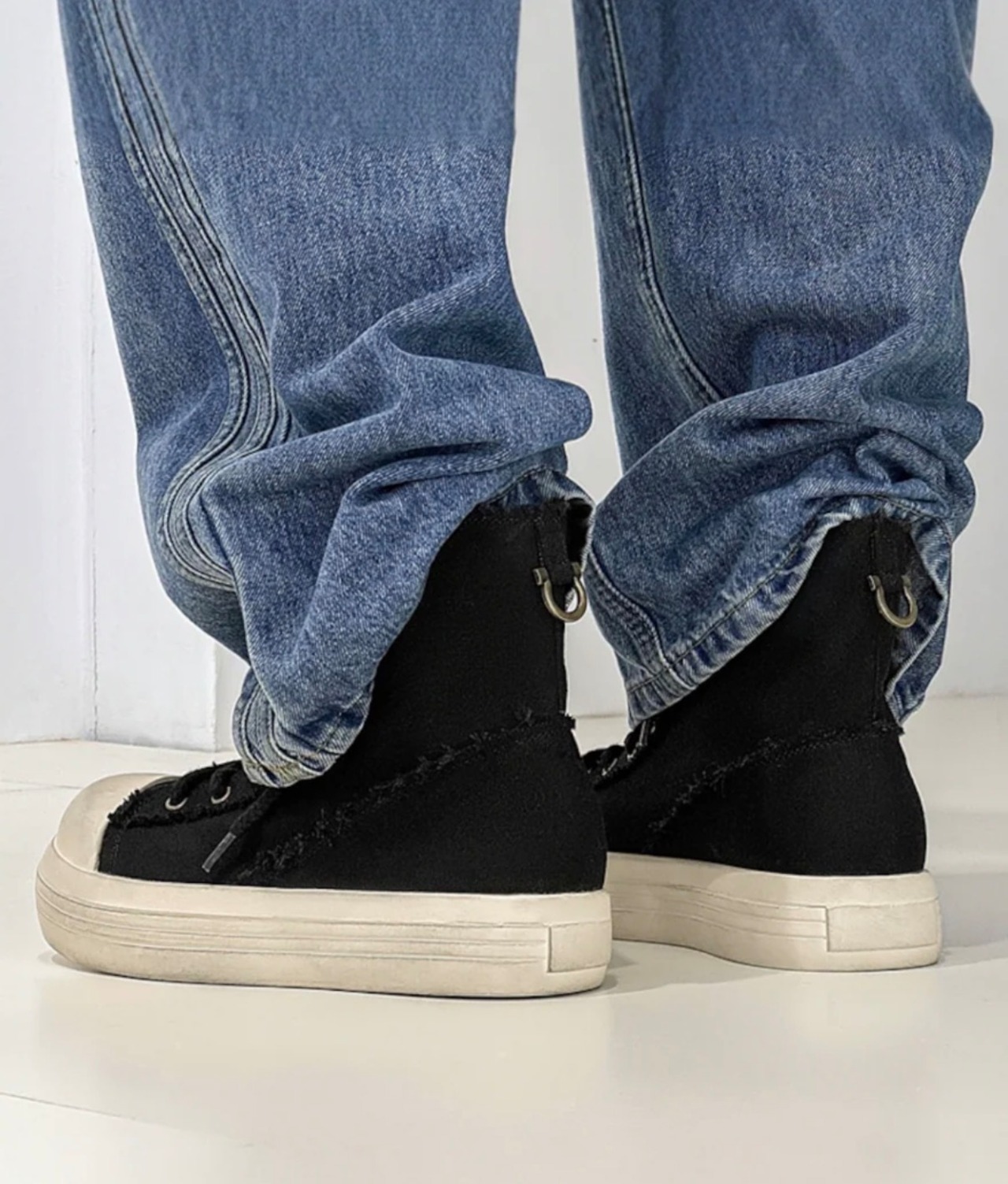 Lunar Drift Sneakers