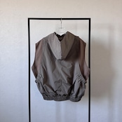 【受注予約:3月上旬入荷予定】異素材ドッキングフーディーvest/グレージュ