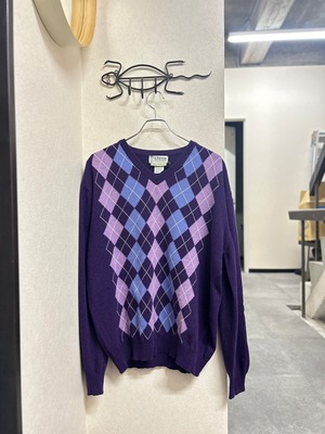 1990s Wool V-Neck Sweater / Argyle Pattern