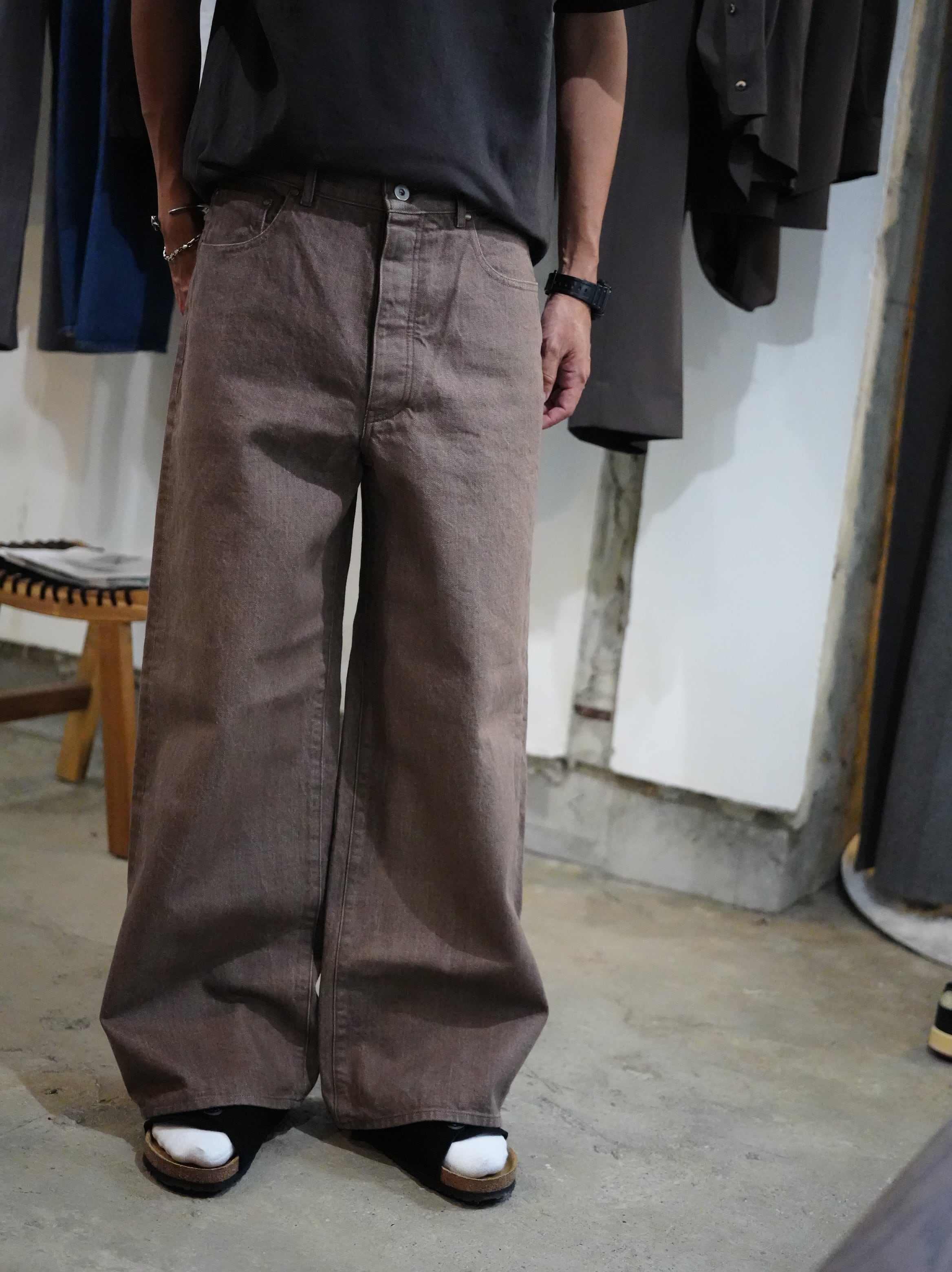 BISOWN (ビソウン) / BISOWN WIDE DENIM BROWN BLEACH | aboutfukuoka BASE