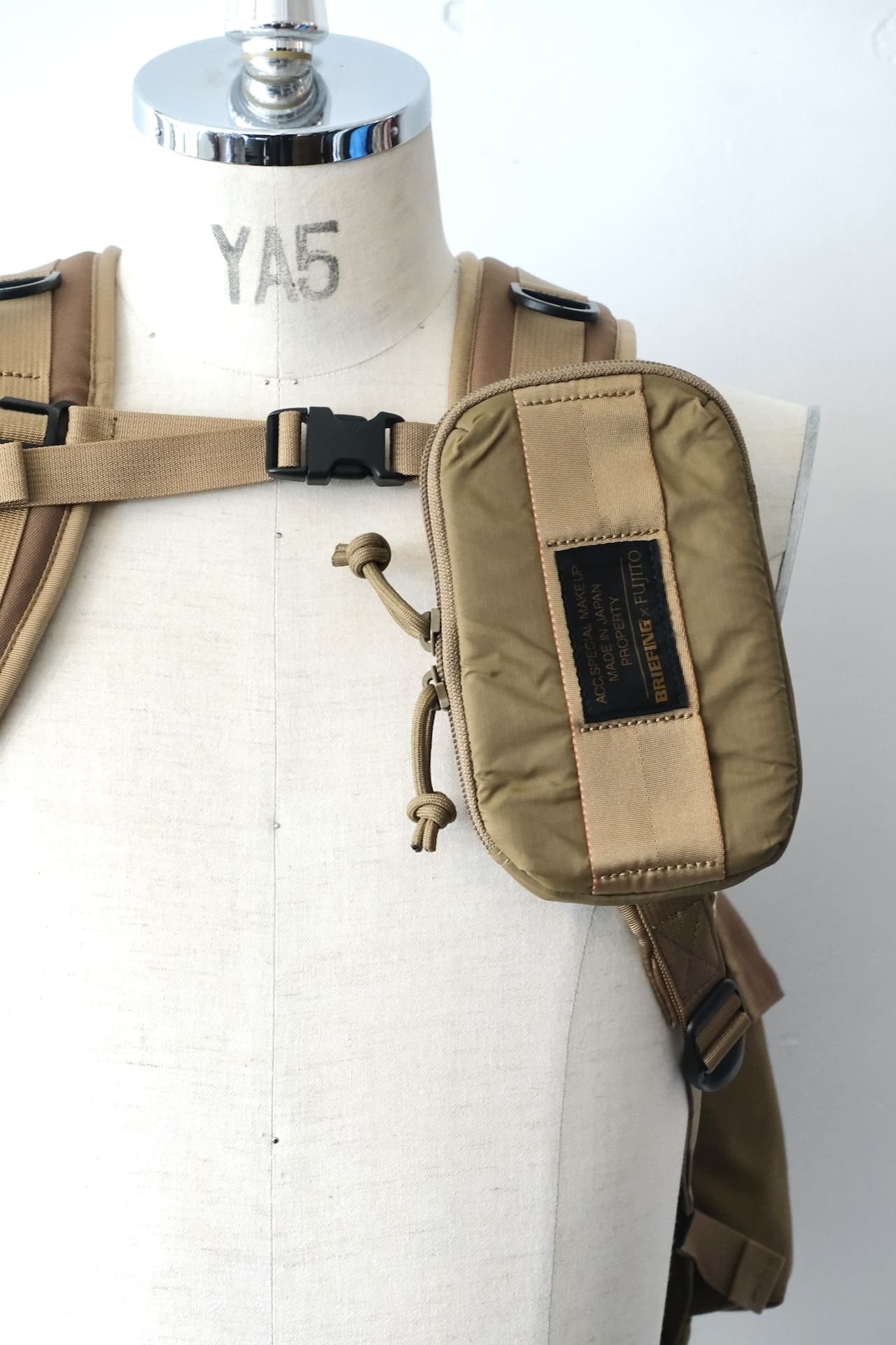 【値下げ】BRIEFING SIMPLE FLAP COYOTE 2025年最新】BRIEFING SIMPLE FLAPの人気アイテム - メルカリ