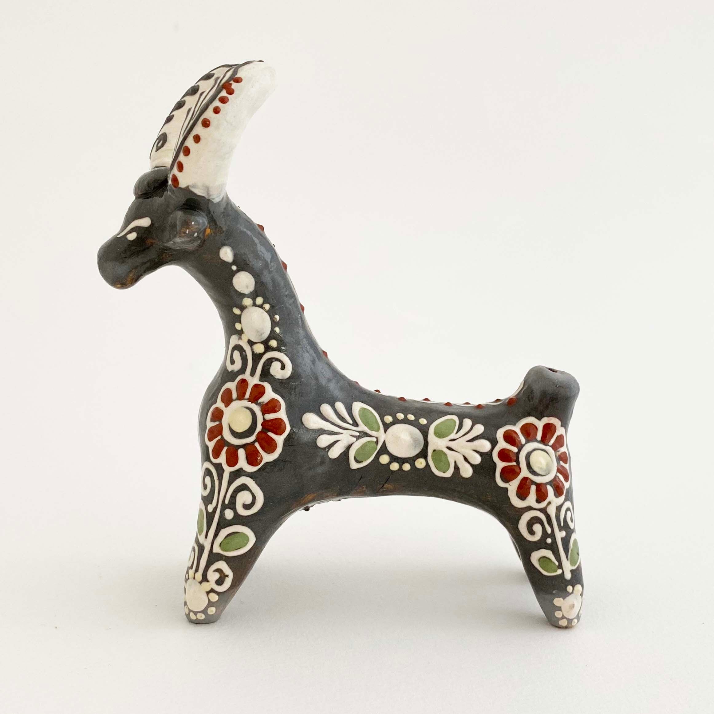 ウクライナ産 オピシュニャ土人形(牛 黒色)