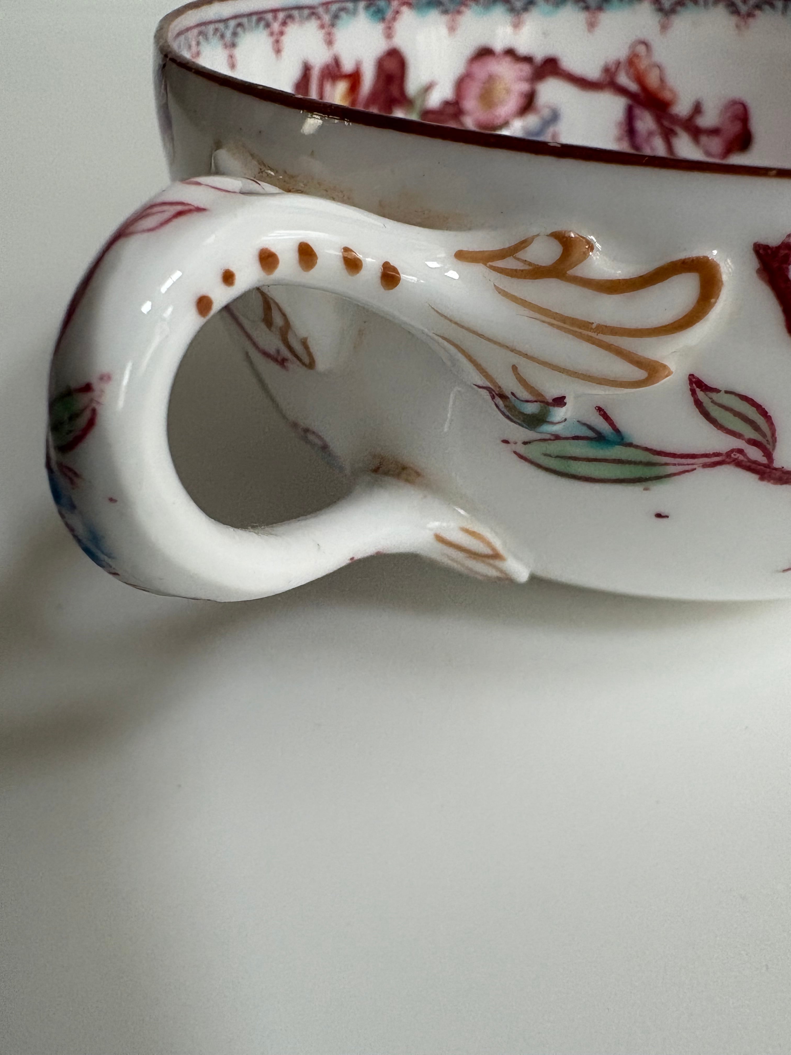 サルグミンヌ MINTON No.252 ティーカップ（鳥と花の絵付け