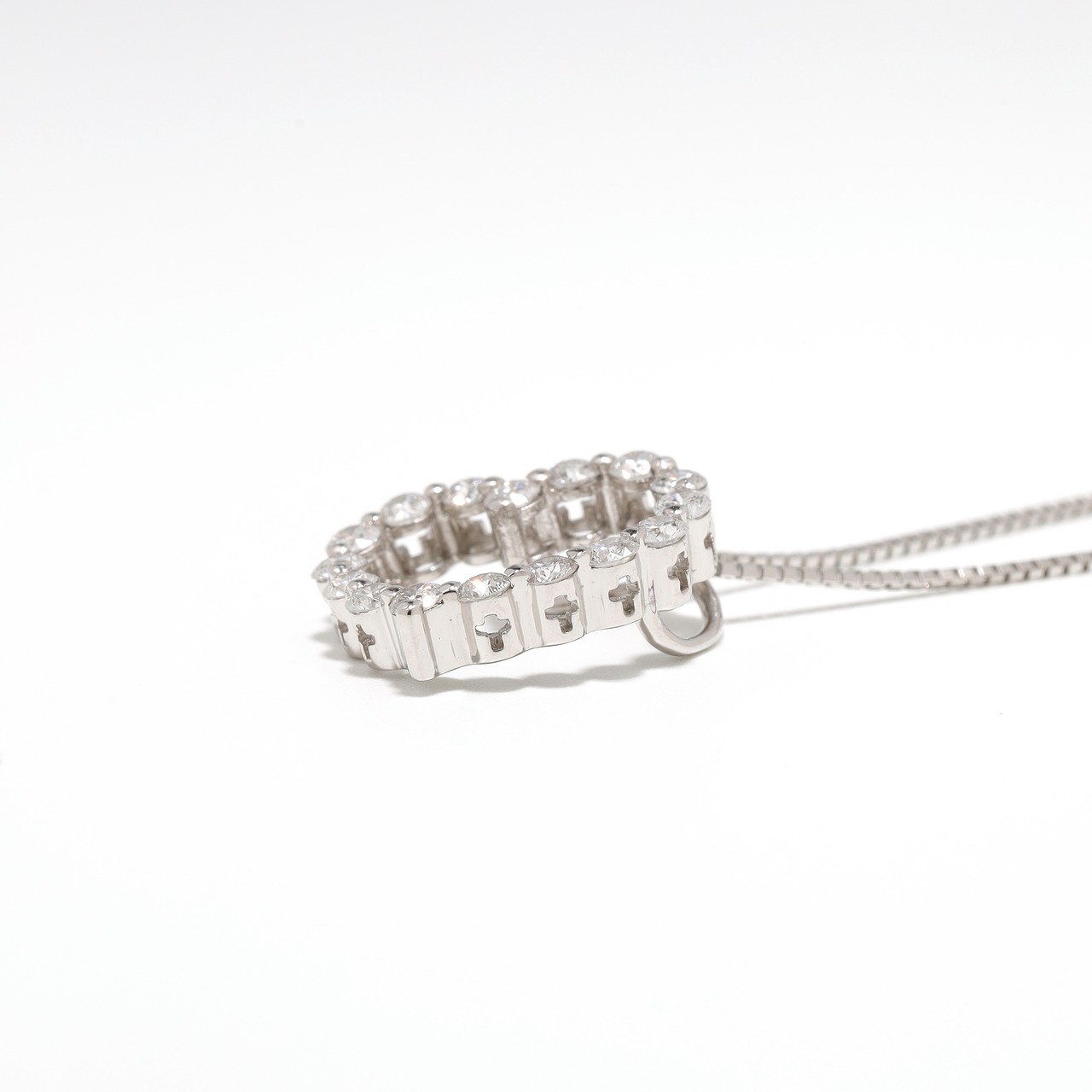 H&C ダイヤモンド デザインネックレス pt / 0.530ct