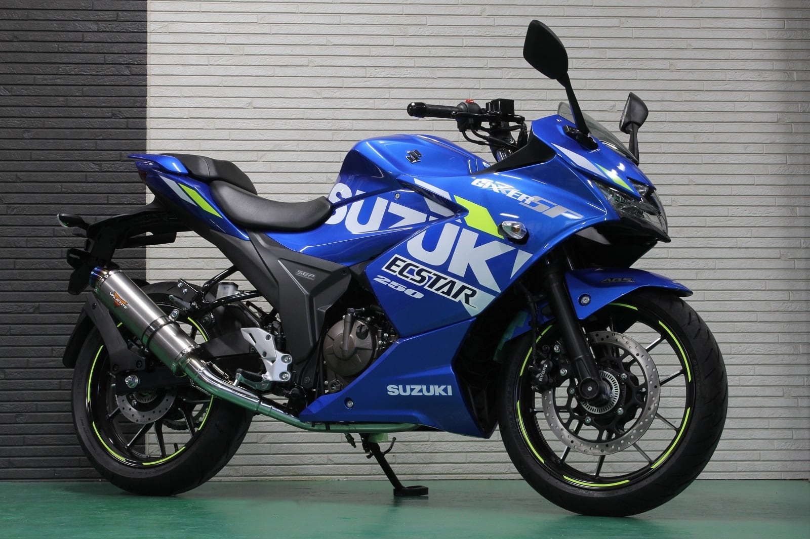 安い高評価 ヤフオク! - Realize(リアライズ) GIXXER SF/250 (ジクサー ...