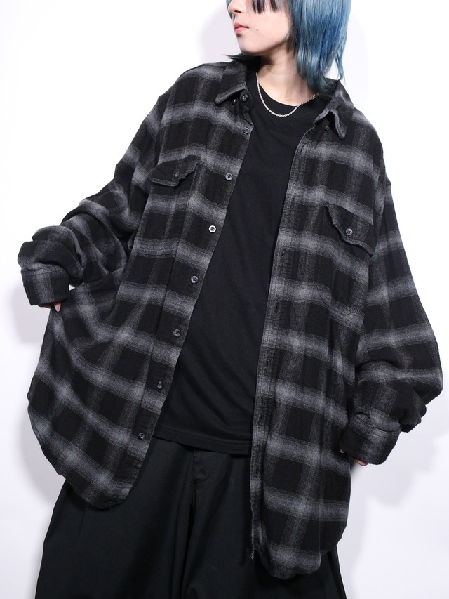 XXL over silhouette ombre check shirt