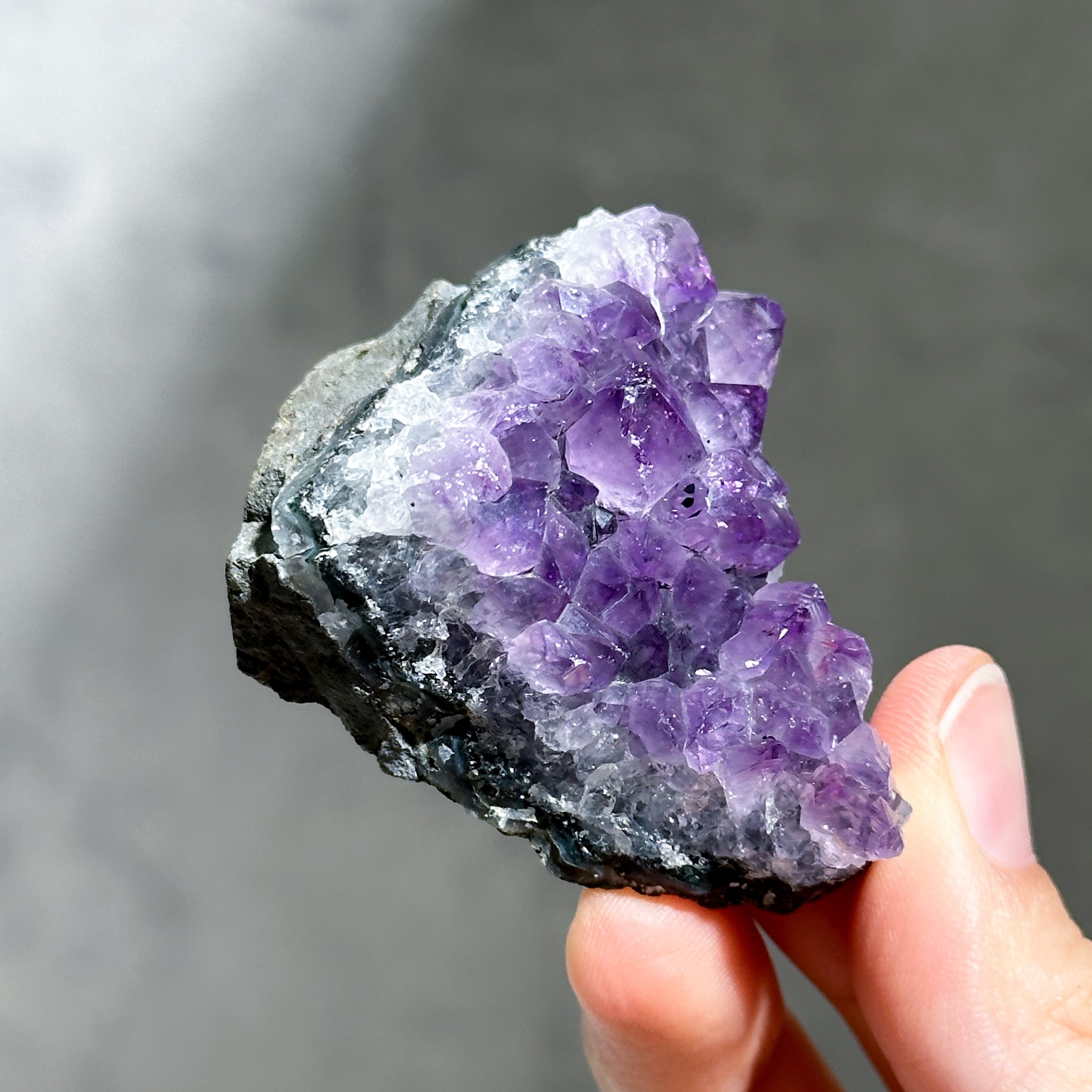 天然石　ウルグアイアメジスト原石☘︎ ݁˖.ノーセメント　パワーストーン ウルグアイ産アメジスト 原石84◇ Amethyst ◇天然石・鉱物