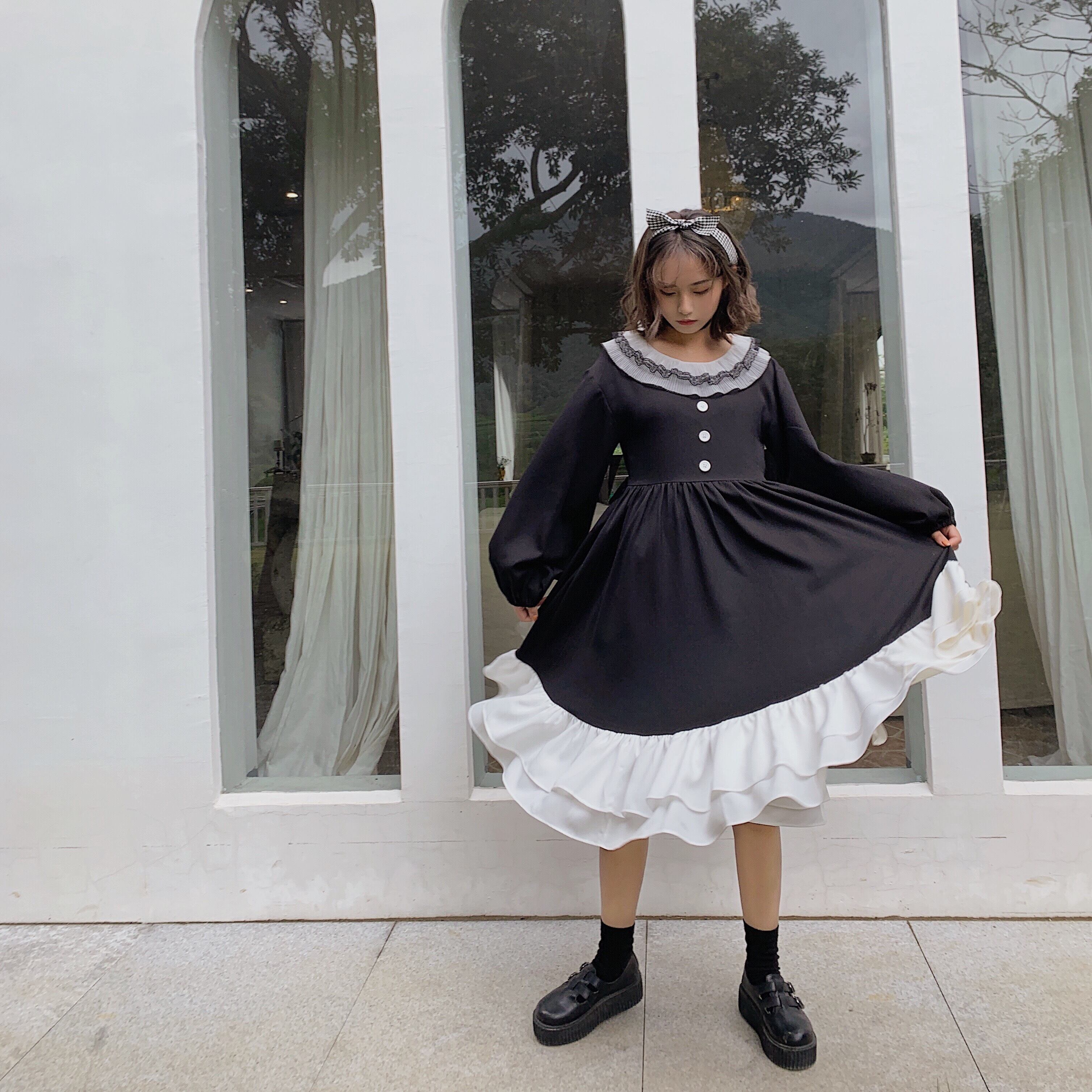 ゴスロリVISIBLEロングドレススカートティアード黒×白