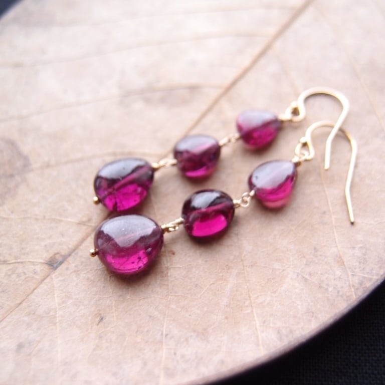 【K14gf】Rhodolite Garnet Earrings/ロードライトガーネット ピアス(Tumble)