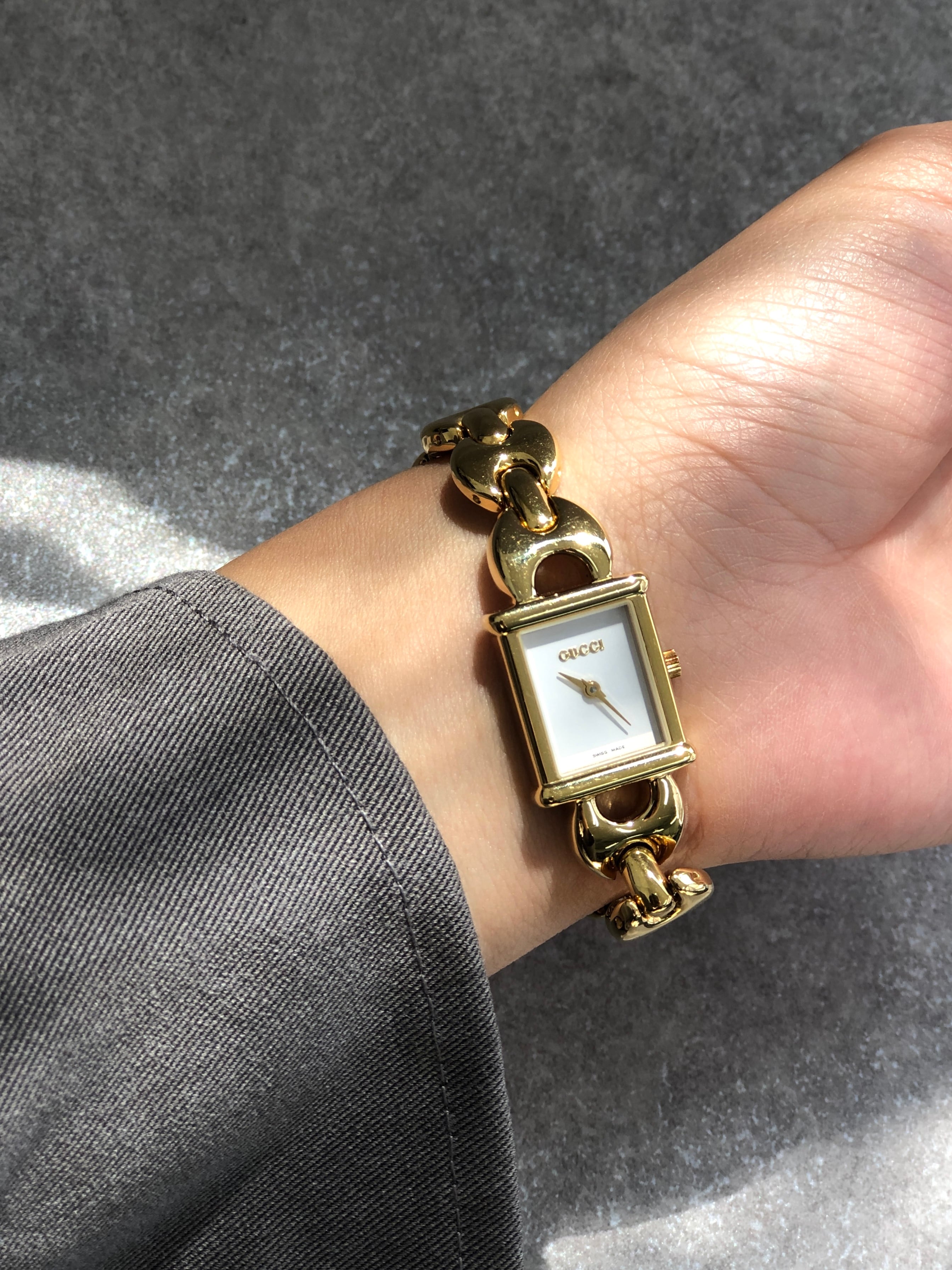 GUCCI グッチ 腕時計 ゴールド ステンレススチール クウォーツ 1800L vintage ヴィンテージ オールド wu52cy