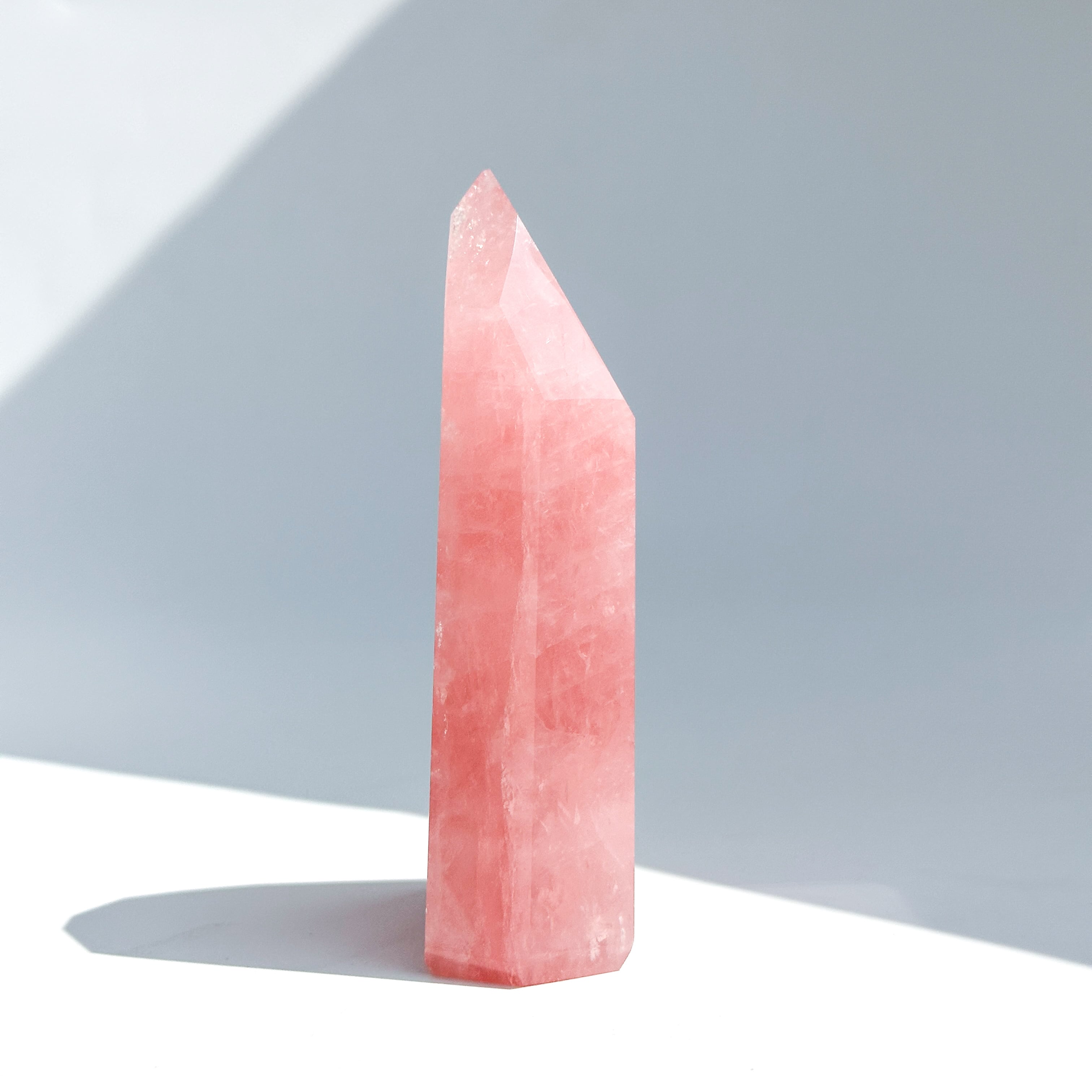 ローズクォーツ ポイント（タワー） Big【高品質】バイーア産ローズクォーツ タワー14◇ Rose Quartz