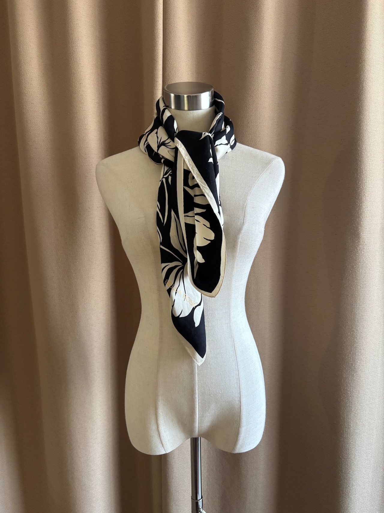 achromatic floral silk scarf-5247-5