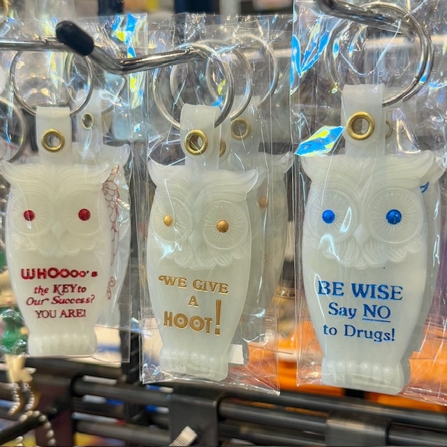 【OWL KEYCHAIN】 フクロウ キーホルダー 蓄光