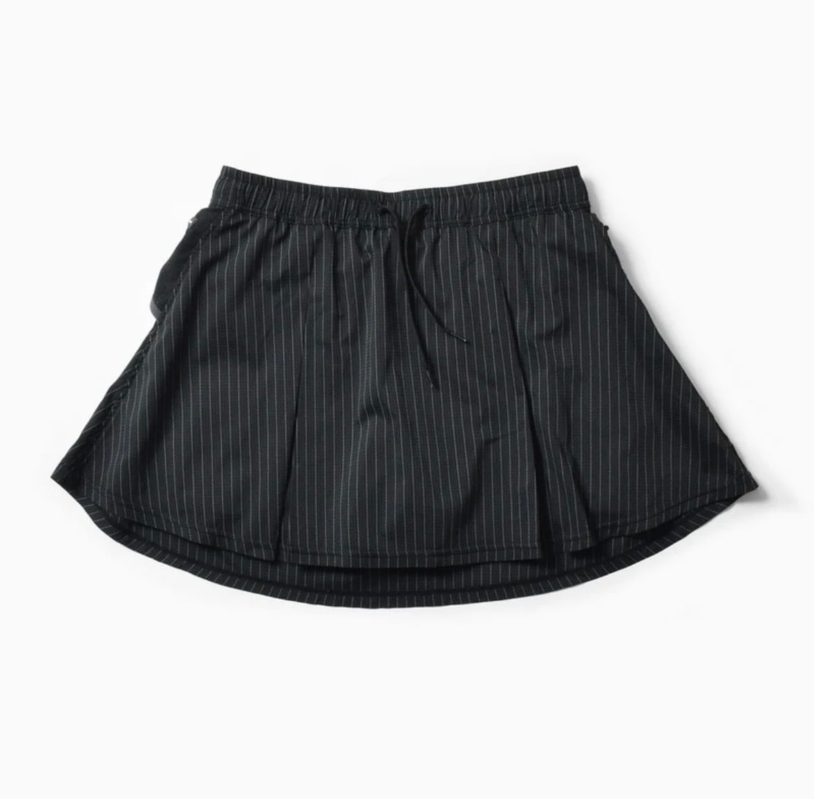 MMA(MOUNTAIN MARTIAL ATRTS) MMA Front Pleats Run Skirt (Black)