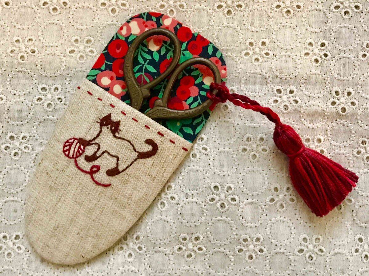 CAHIER刺繍教室　教材キット　「シザーケース」