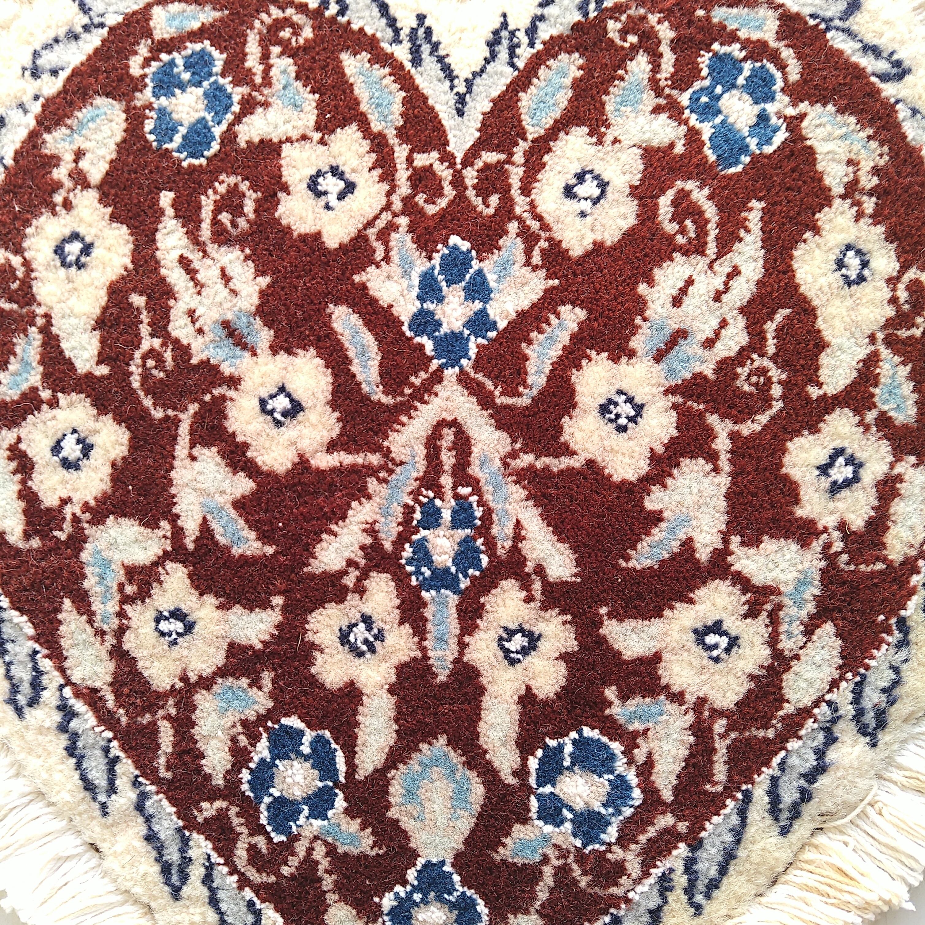 Heart Mini Persian Rug Approx 34x33cm Brown Base ペルシャ絨毯