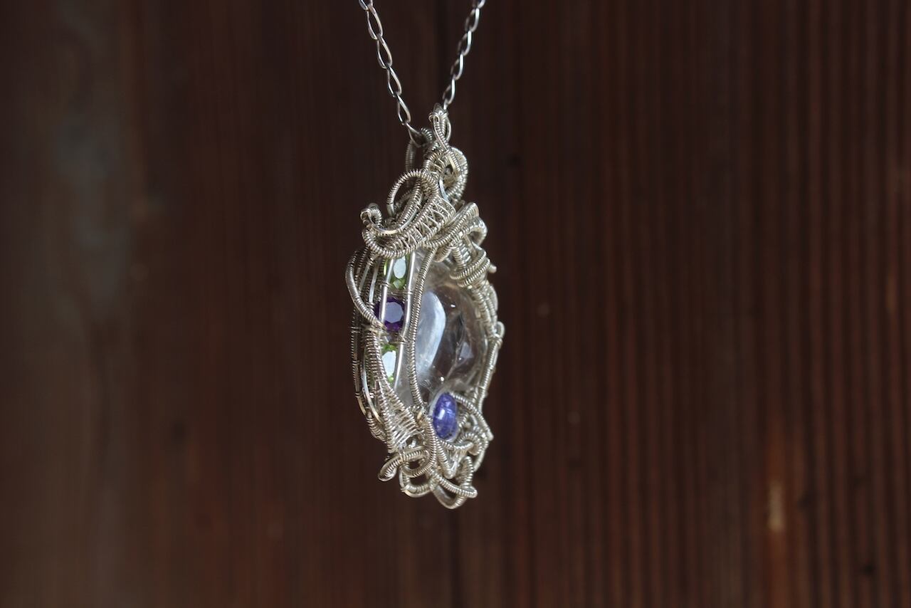 Healing crystal & Tanzanite & Peridot & Amethyst silver925 wire wrapping pendant