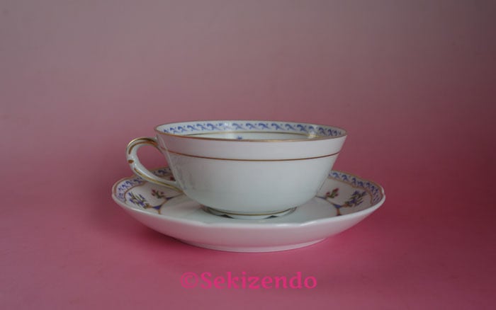 有田焼 飾り皿 染付 山水 大皿 華山窯 木製皿立付 40cm 華山萬右衛門