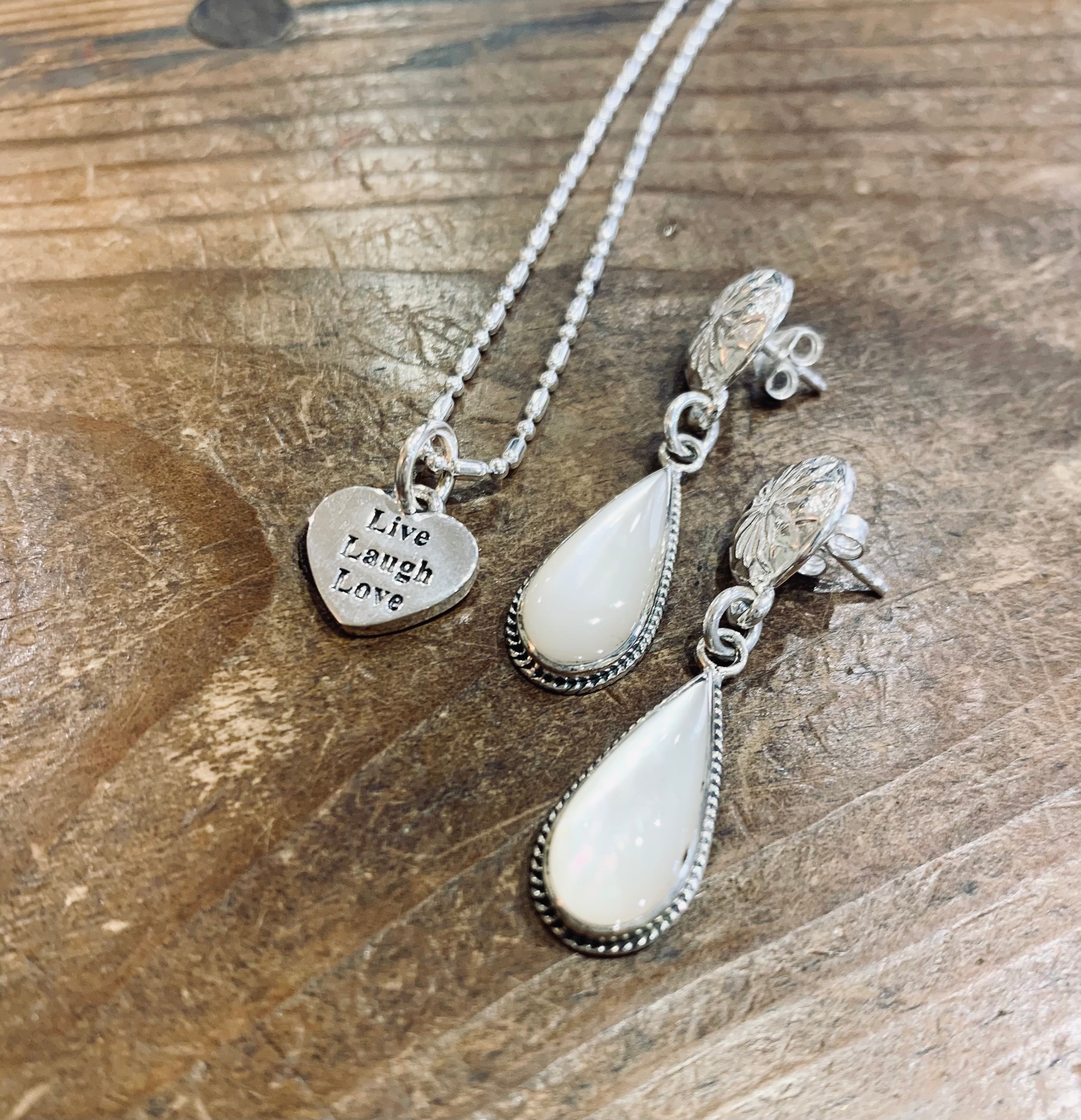 Message collection ハート ネックレス Live Laugh Love | 【公式通販