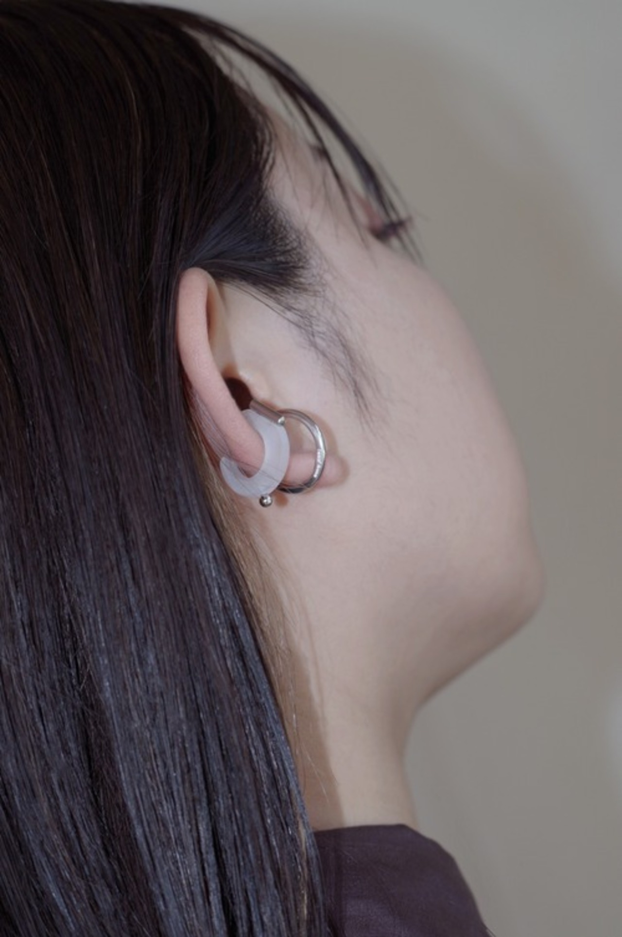 Tema' Baco - Matte “moonC” ：Silver｜半透明アクリル×マット曲線／2WAY（イヤーカフ）