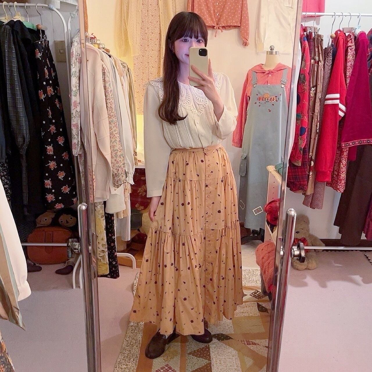 cream big lace collar blouse