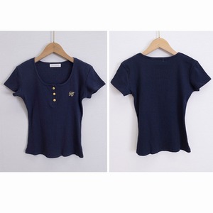 ヘンリーネック Tシャツ レディース 夏 韓国風 Y2K リブ トップス 半袖 タイト 細見え ゴールドボタン 刺しゅうロゴ Uネック 着やせ きれいめ カジュアル 通勤 [LS-CGT119]