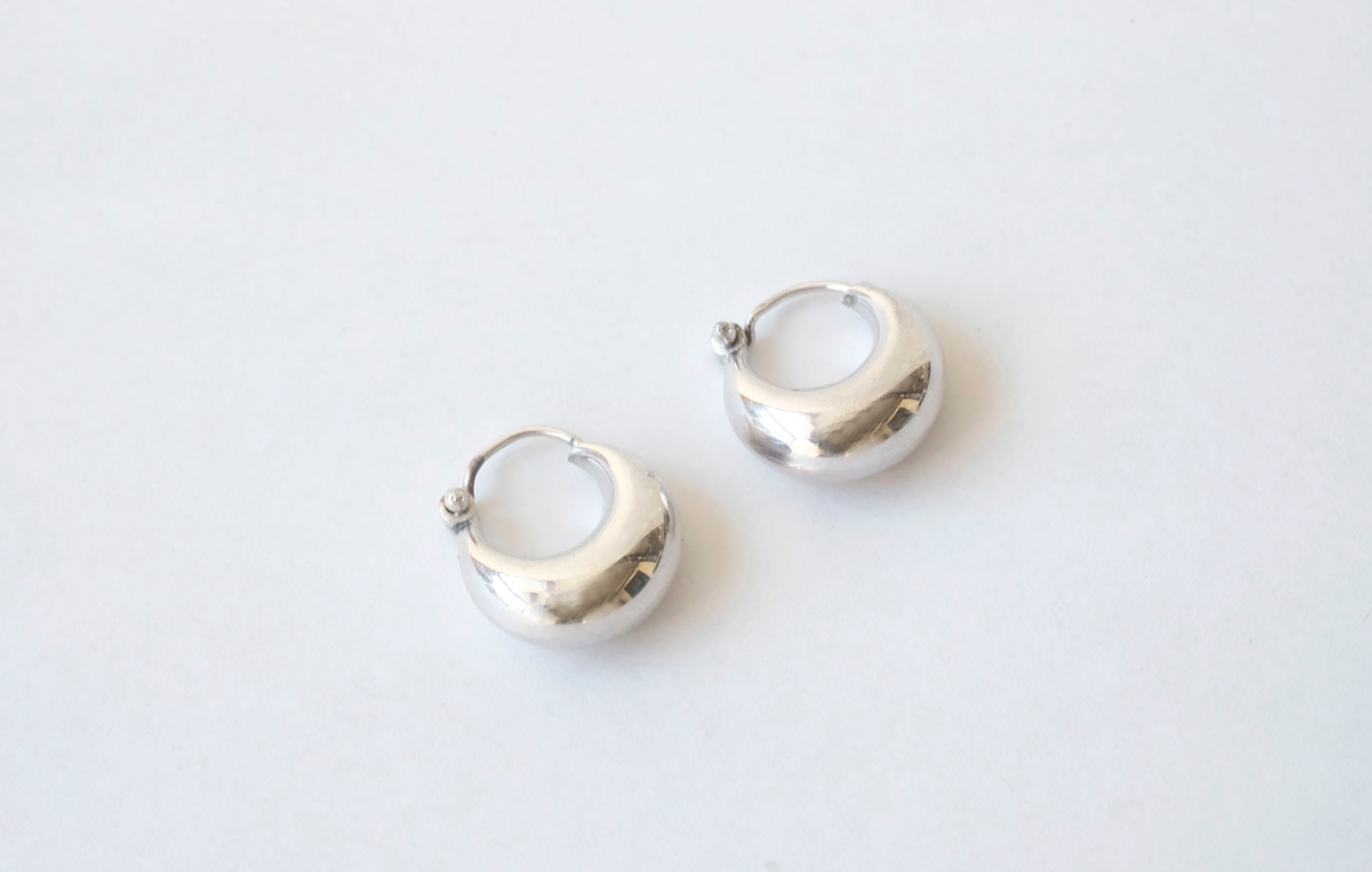 NEW silver フープピアス L
