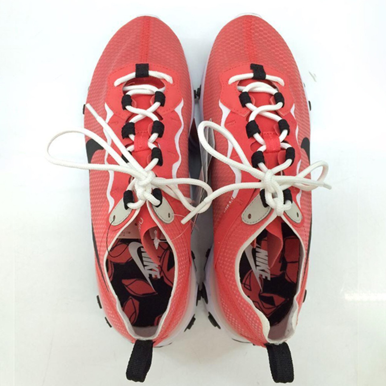 NIKE(ナイキ)REACT ELEMENT 55 SEローカットスニーカー/ピンク