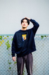 4.5TATAMI Big Silhouette Sweat navy