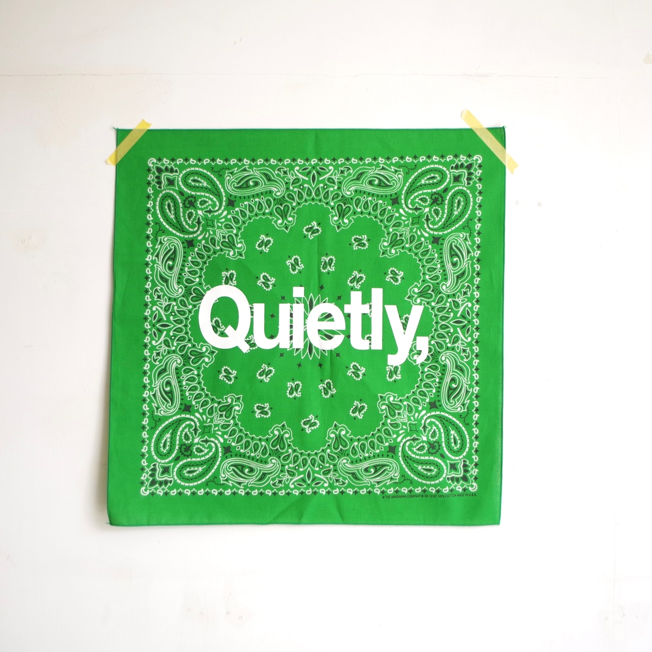 one f.  Quietly  BANDANA　