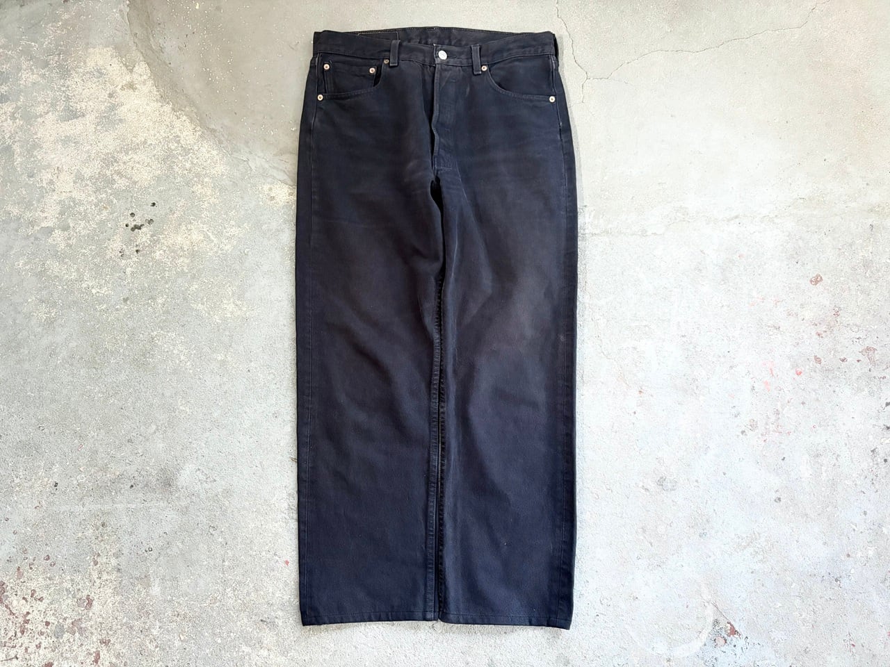 90s Levi's 501 Straight black denim pants MADE IN USA