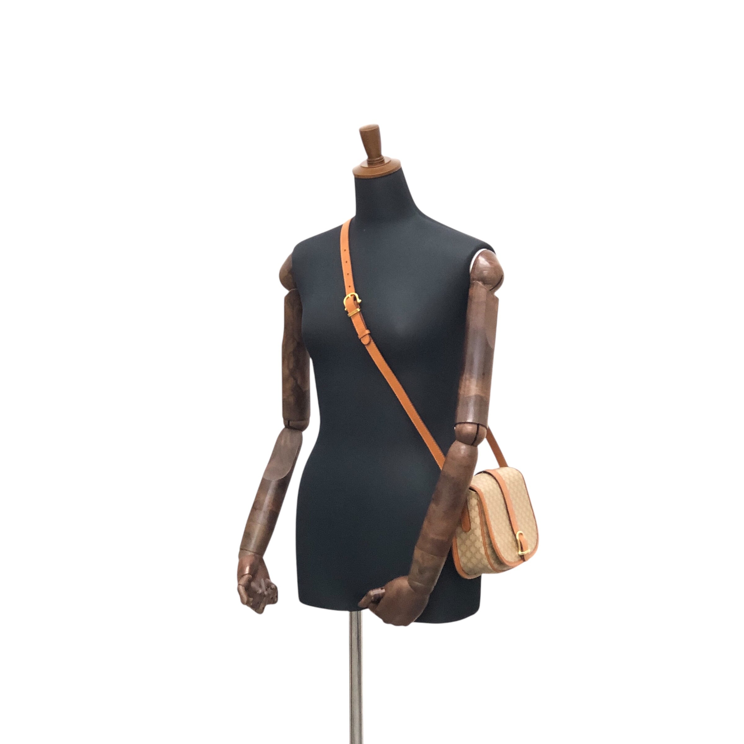 CELINE セリーヌ マカダム ショルダーバッグ ベージュ フロント
