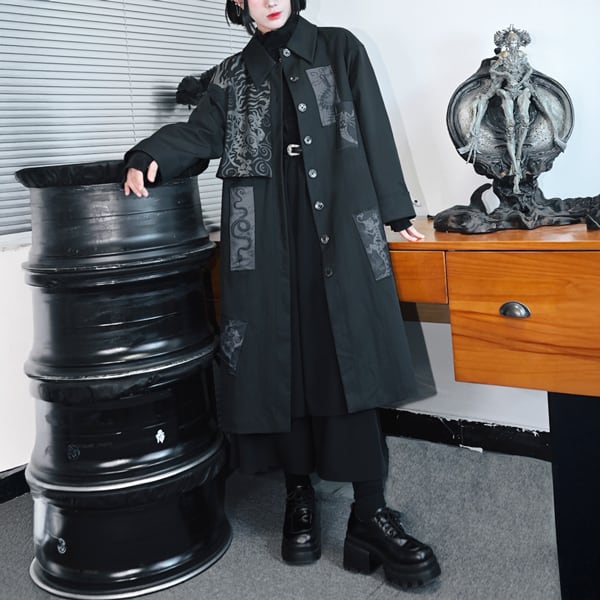 ランダムパッチ五毒防風ロングコート(ruf_02537)