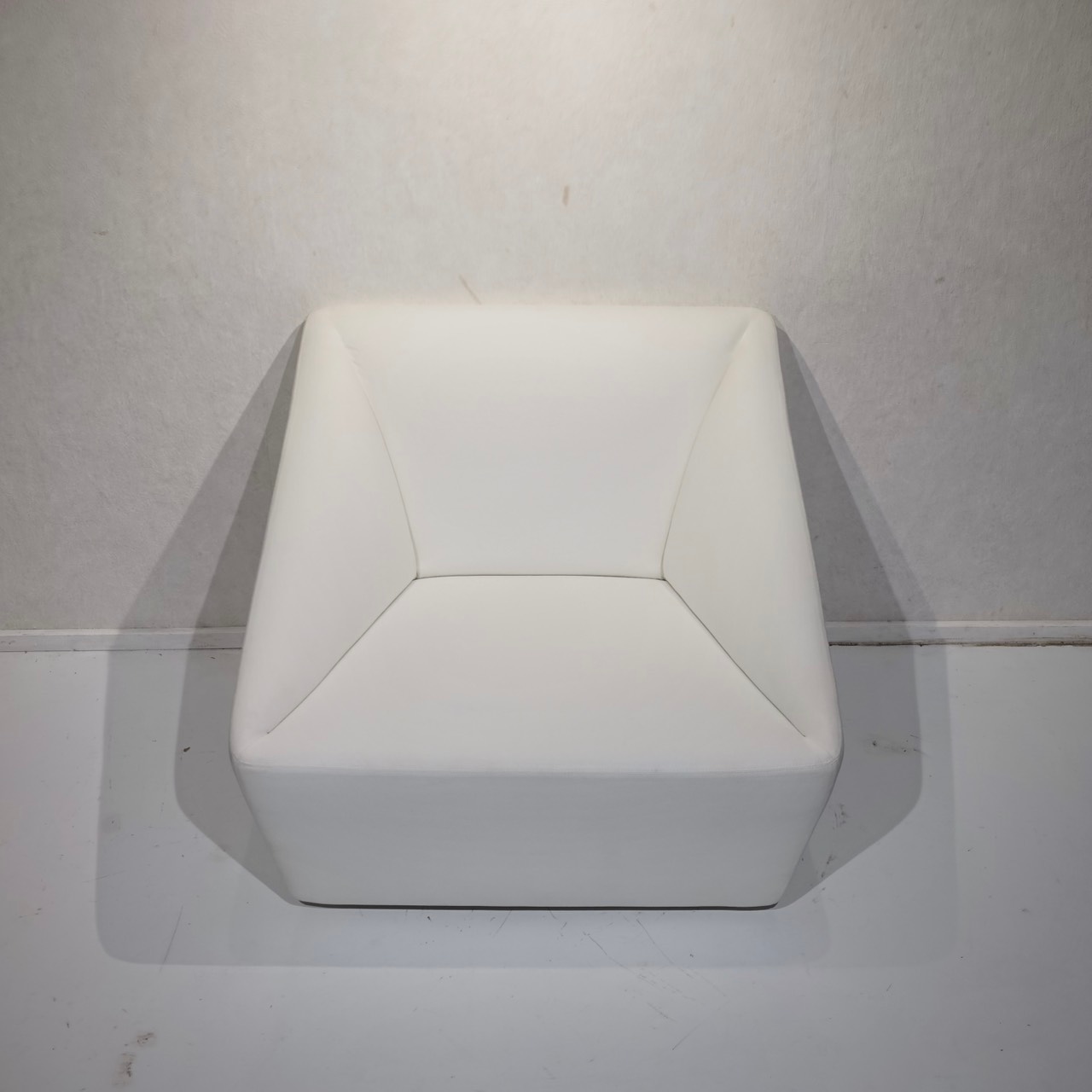 COR コア Cuvert クヴェルト 1人掛け ソファ 1Pソファ パーソナルチェア ラウンジチェア ファブリック モダン ミニマル ホテルライク