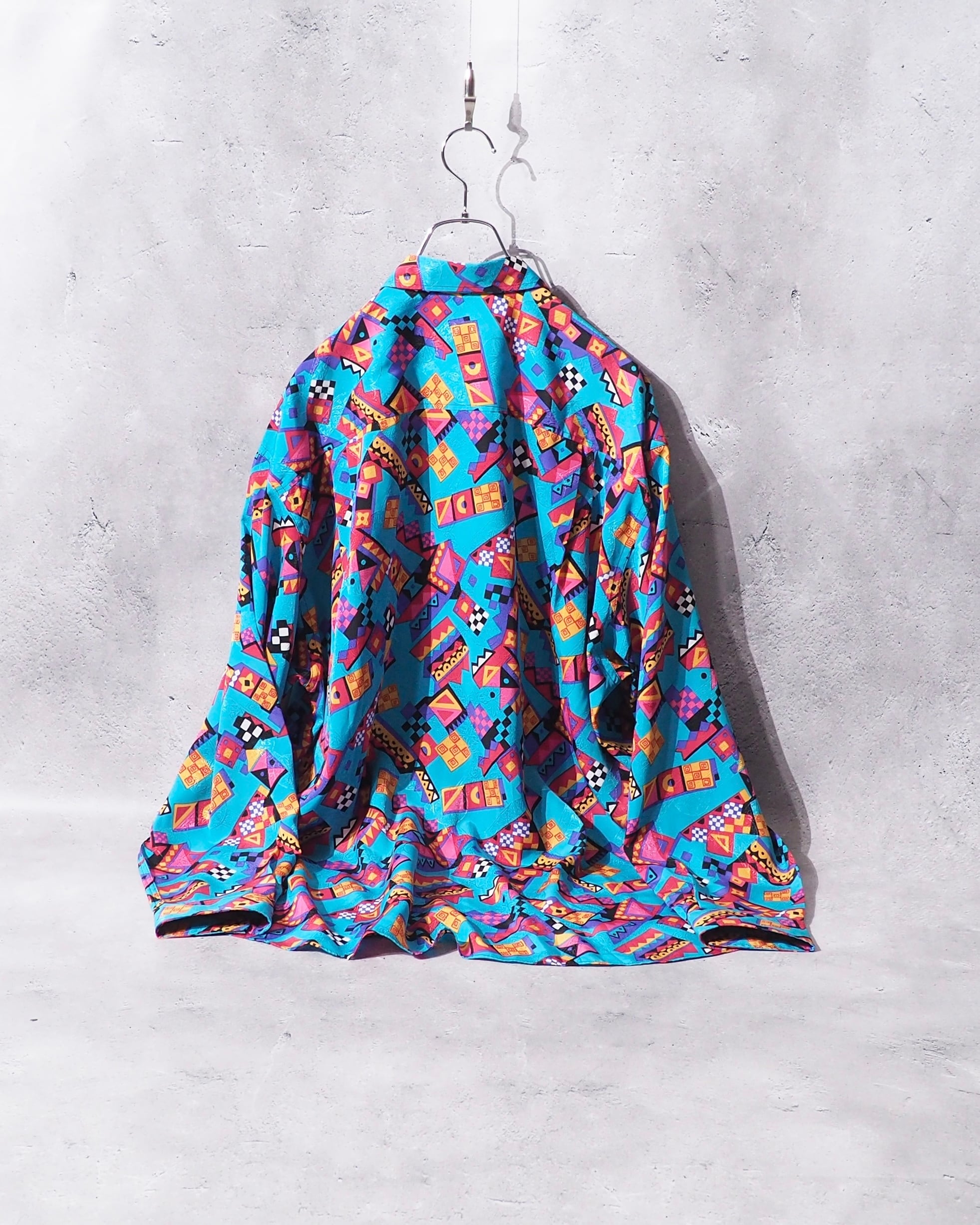 1990s Beautiful Geometric patterns vintage Drape loose shirt
