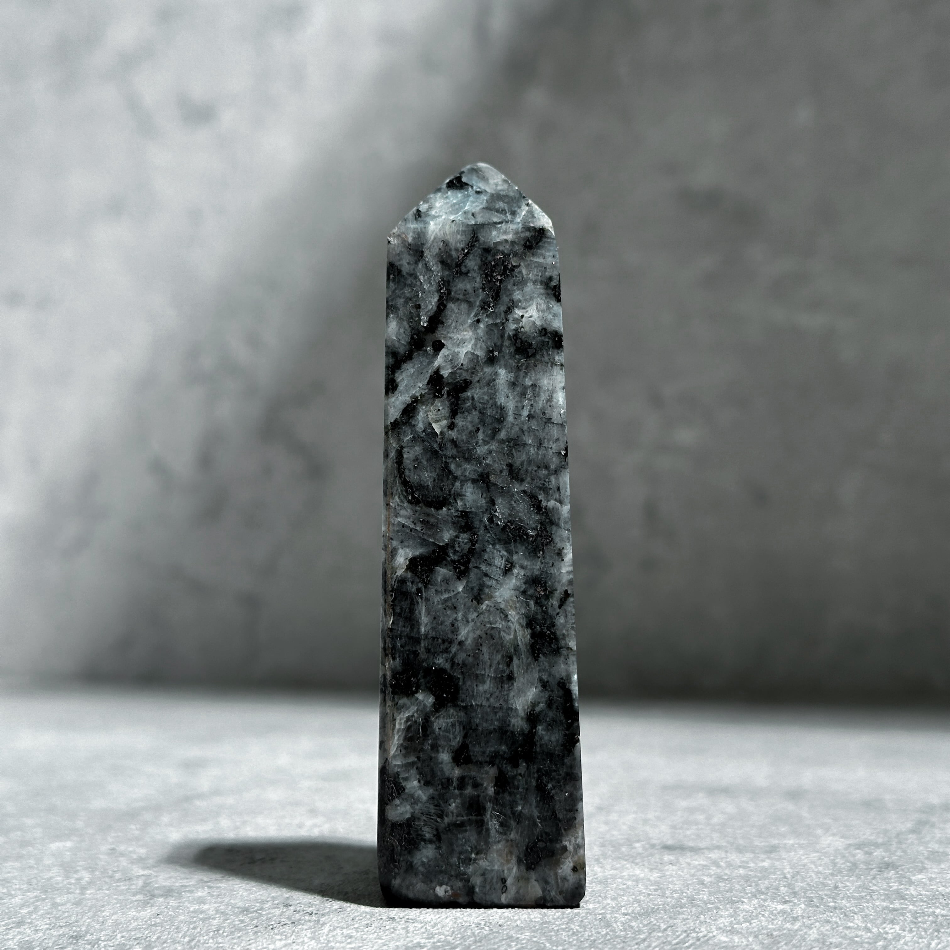 ラルビカイト タワー11◇ Larvikite ◇天然石・鉱物・パワーストーン