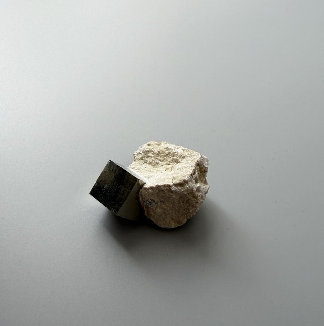 【幸運と豊かさを引き寄せる】パイライト（母岩付き）浄化+祈願