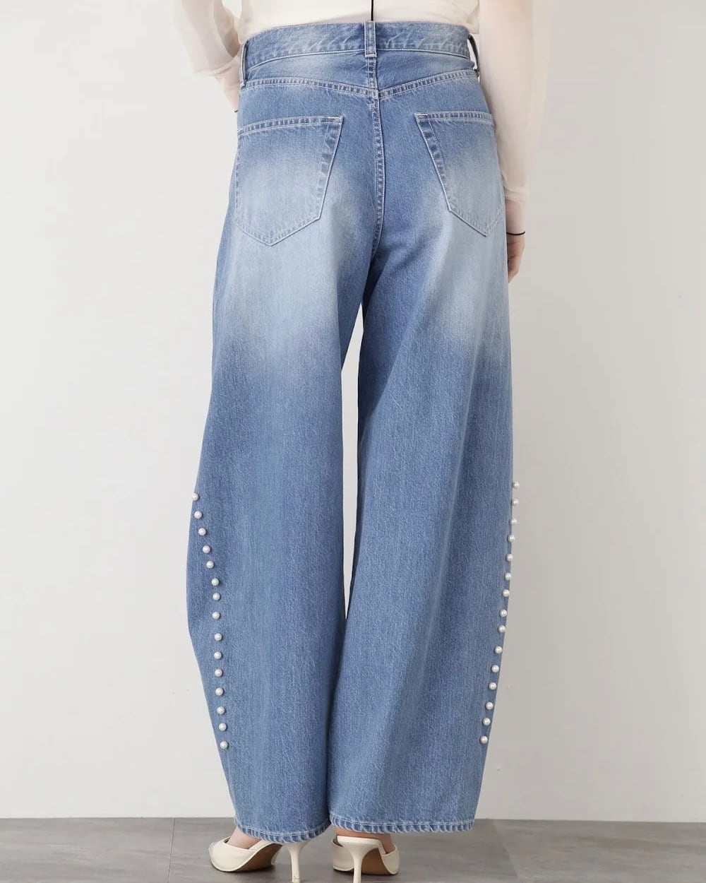 STUMBLY】Curvy Denim w/Pearl | idealclasse