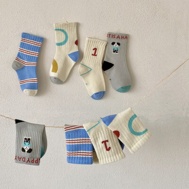 【即納】ブルーのワンちゃん柄クルーソックス 4足セット