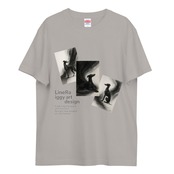Grace in Motion Triptych ユニセックス ハイクオリティーTシャツ A0236