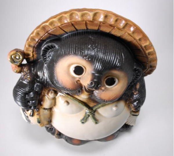 福ひねり狸 13号 （信楽焼き・陶器・たぬき・タヌキ・置物・B081-08