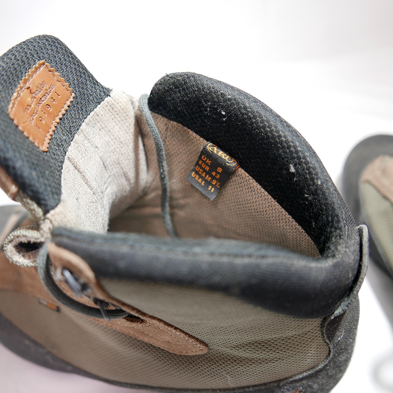 【中古】AKU NS564 Bosco Air8000 タクティカルブーツ US 9.5 約27.5cm DELTA