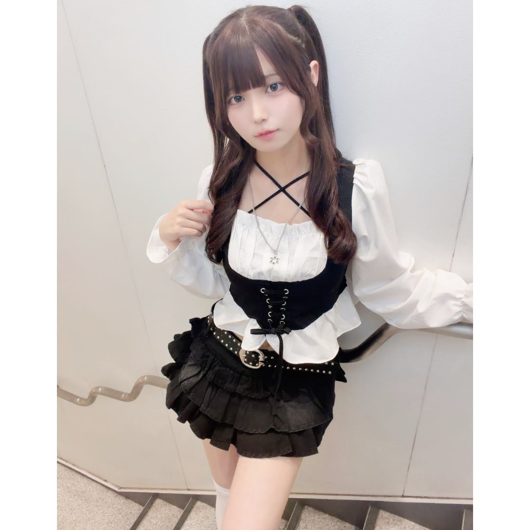 10/2新着】2点セット☆ベルト付き ティアードフリルデニムスカート