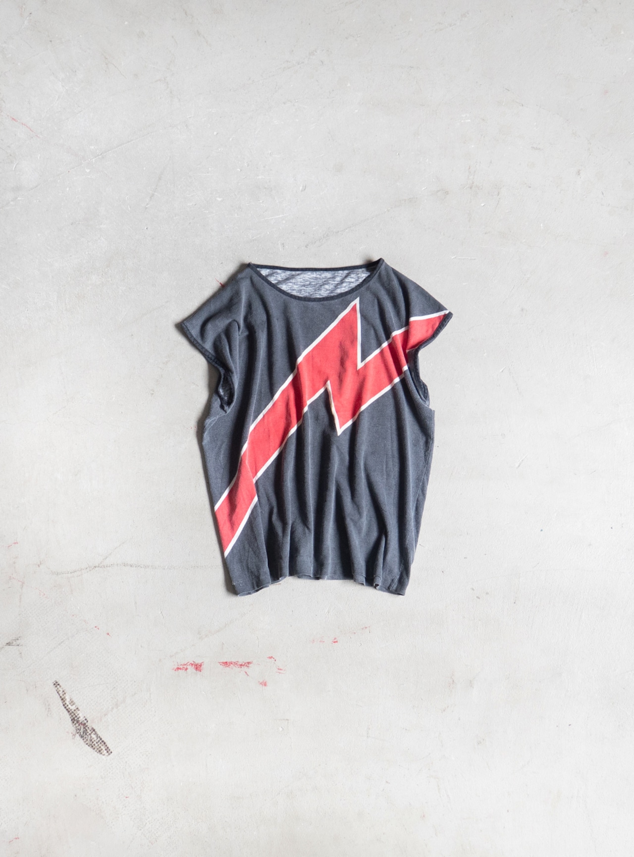unknown 1980s Thunder bolt pullover