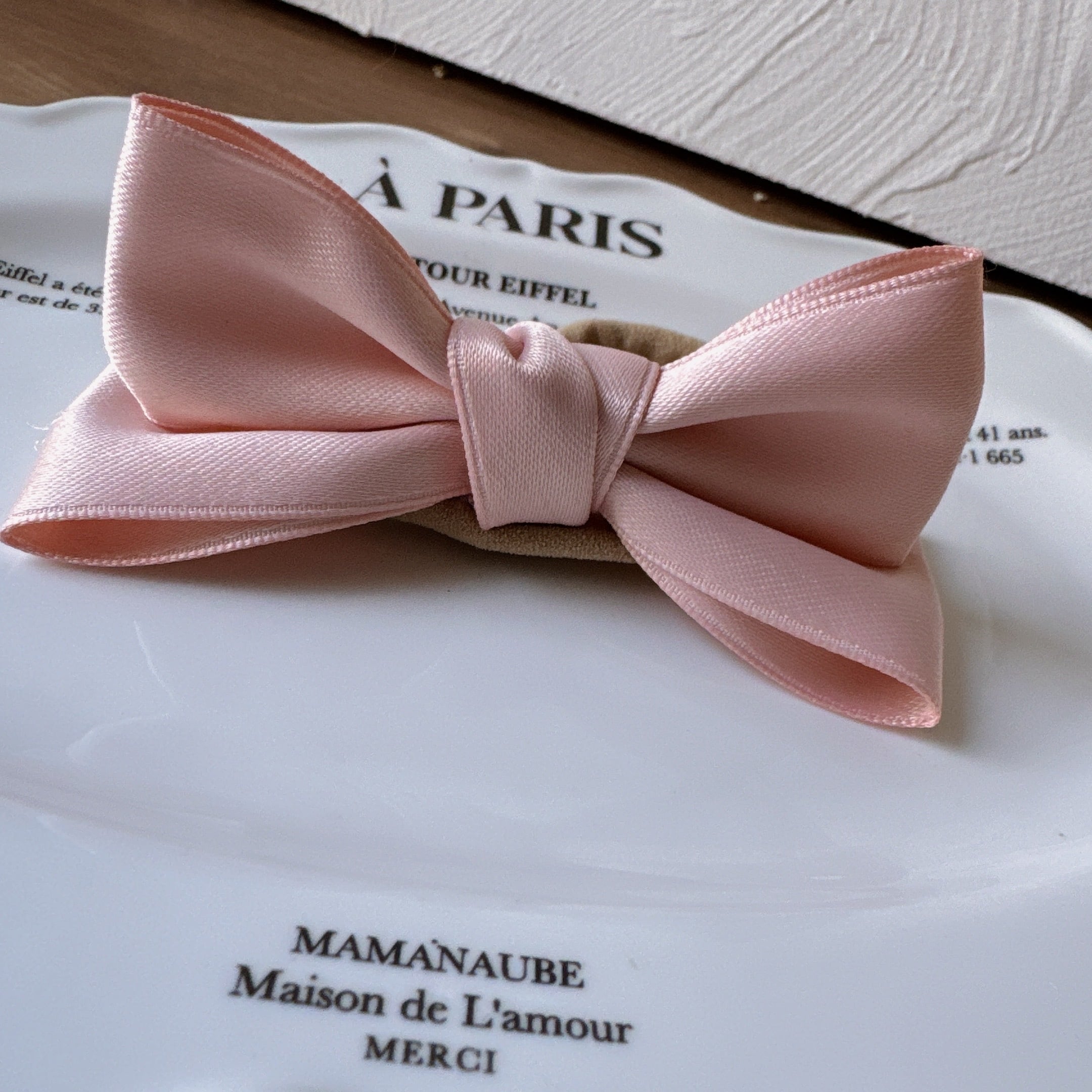 立ってる大きなおリボンヘアバンド