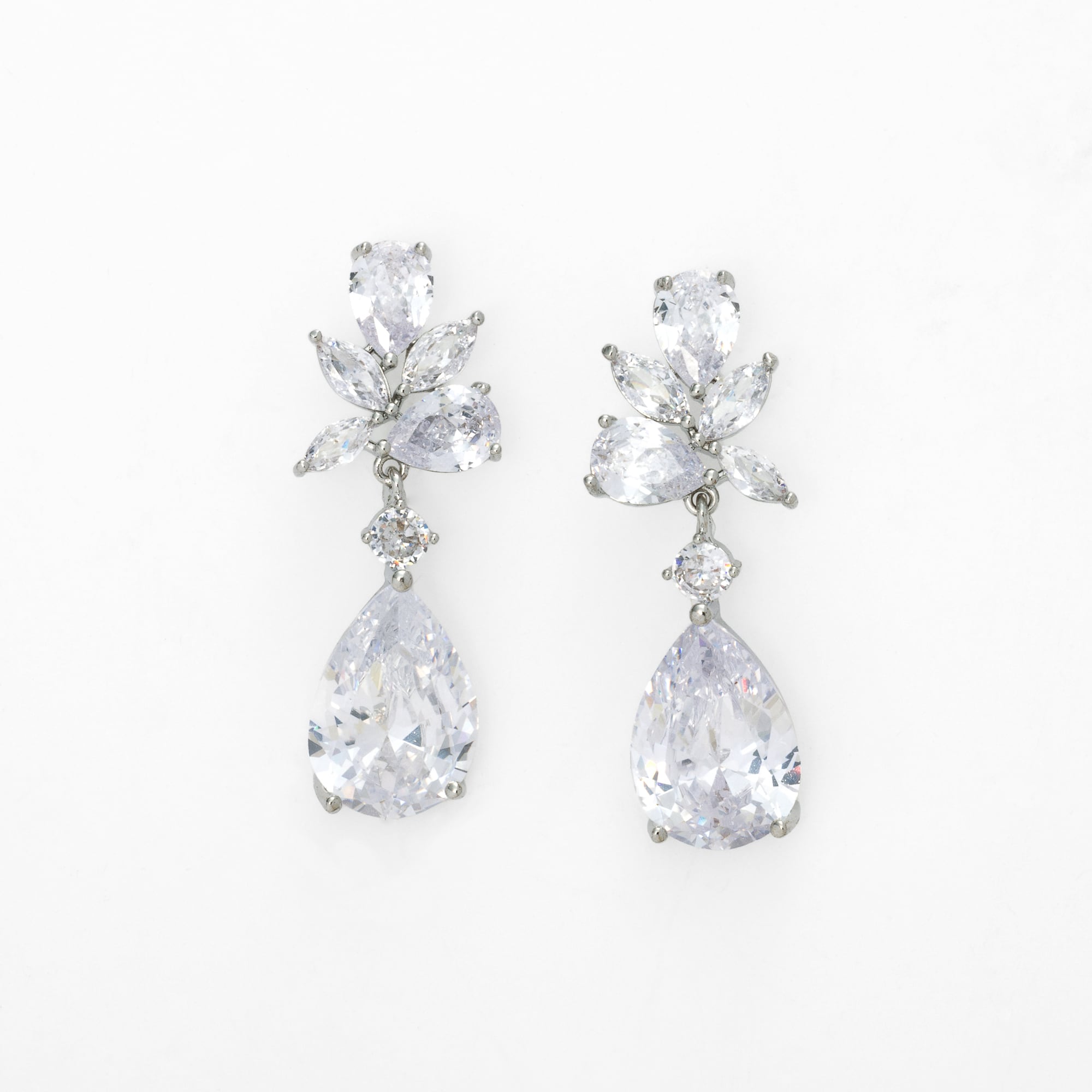 E-123 キュービックジルコニア Dropピアス