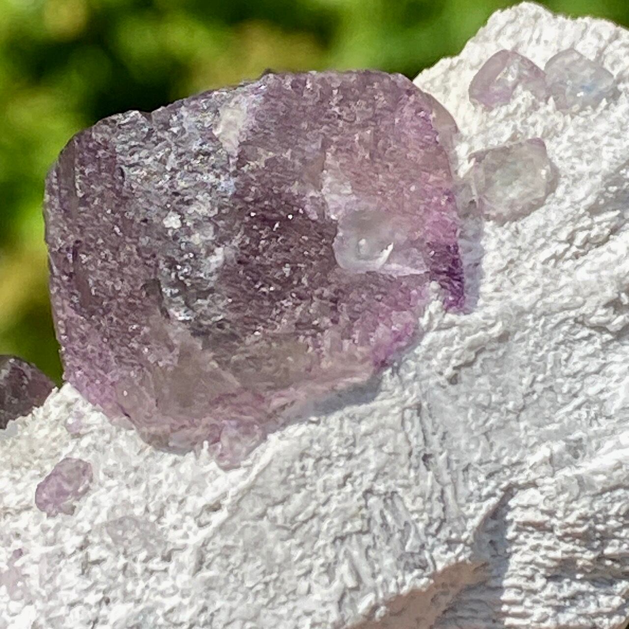 フローライト共生キャンドルクォーツの原石標本 Candle Quartz Rough