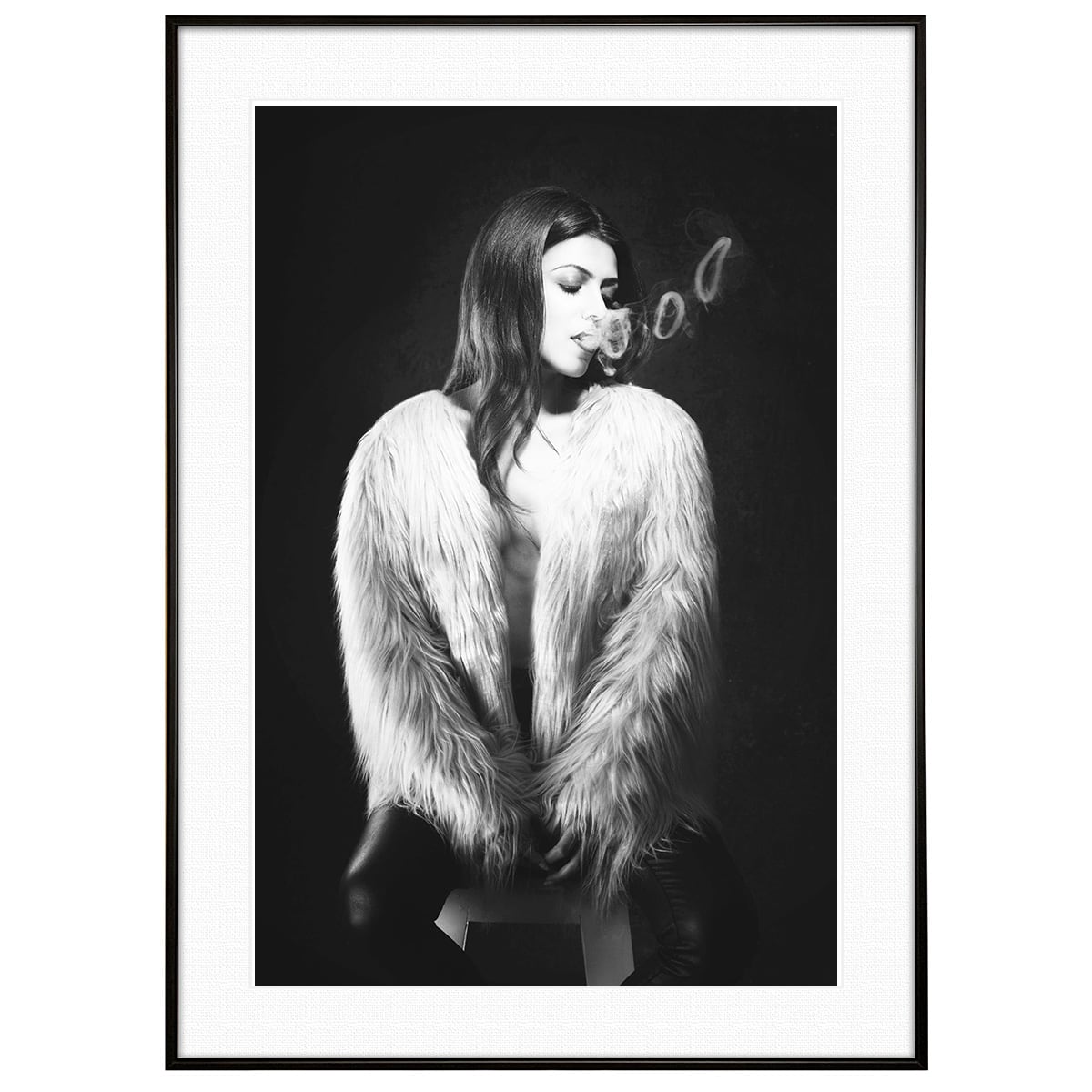 人物写真 タバコの煙をはく女性 インテリアアートフォト モノクロポスター額装 AS4360
