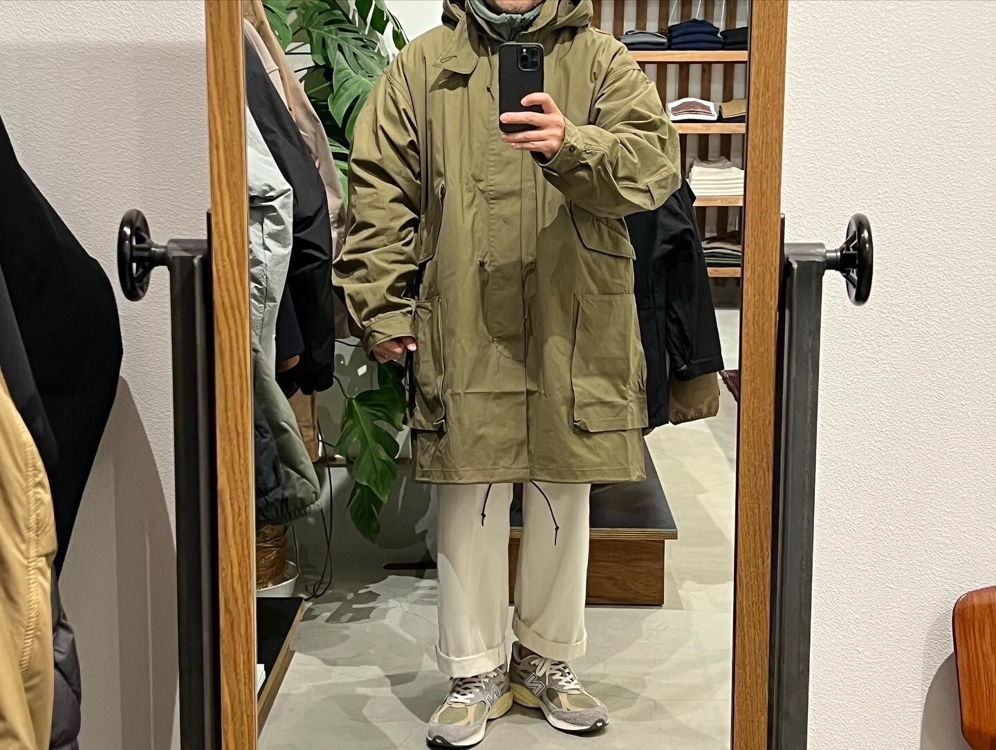 SASSAFRAS Digs Crew Coat | brownriver